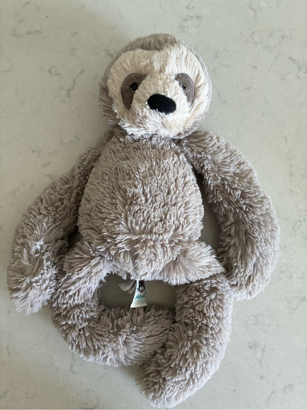 Jellycat Bailey sloth 🖤🦥

Retired, excellent condition. So cute!